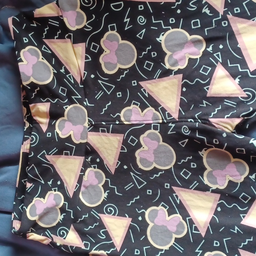 LuLaRoe - Picture 2 of 3